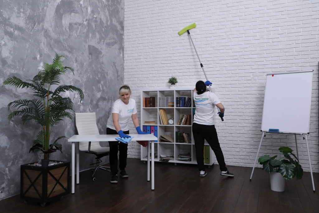 Клінінг замість психолога та внутрішнього вигорання